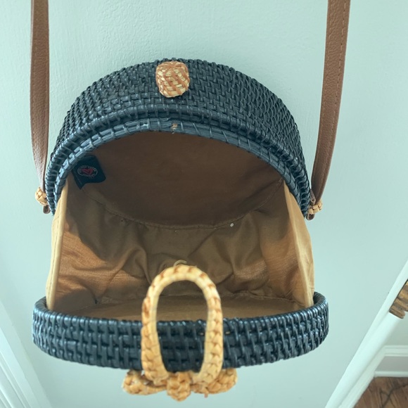 Black Straw Hardshell Bag - Picture 5 of 5